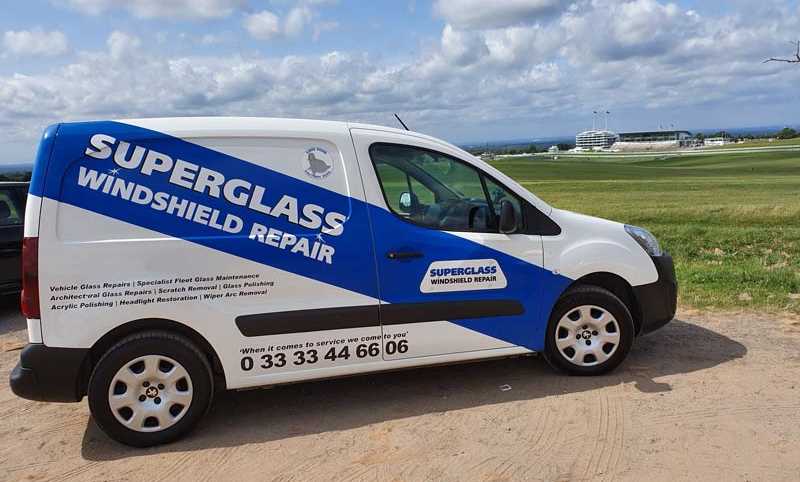 Windscreen repair in Epsom and surrounding areas by the professional - SGR