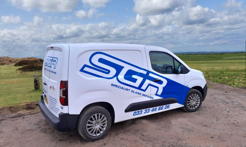 Windscreen repair in Epsom and surrounding areas by the professional - SGR